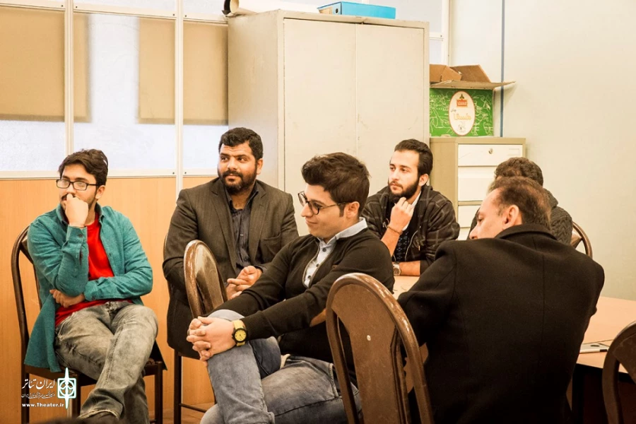 گزارش تصویری از نشست آموزشی در جشنواره تئاتر فجر استانی یزد
عکس از: رضا نصیری 2