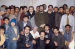 تاریخ تئاتر یزد از نگاه دوربین1 
حضور علی منتظری، هادی مرزبان، رضا کیانیان و سید یونس آبسالان در جشنواره تئاتر منطقه ای یزد- سال 71
______________________________________________________________________
امیررضا وزیری، محمدرضا شجریان، علی هویدایی، شادرو