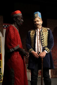 گزارش تصویری نمایش کمدی طبیب اجباری 3