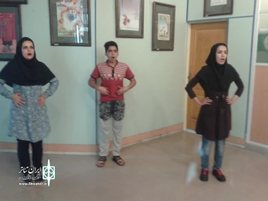 گزارش تصویری از کارگاه های آموزشی "فصل تئاتر" در شهرستان های استان یزد
