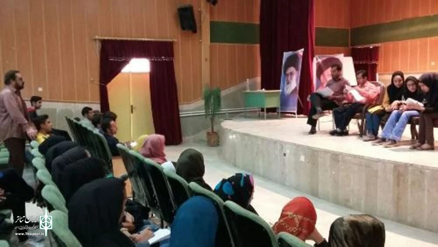 سیزدهمین نشست آموزشی فصل تئاتر در خاتم برگزار شد 2