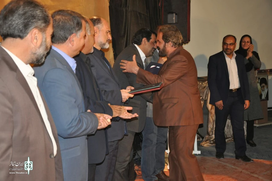 آیین پایانی نخستین هفته تئاتر شهرستان خاتم برگزار شد 2