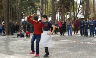 فراخوان نخستین جشنواره استانی نمایش های خیابانی «چتر زندگی»