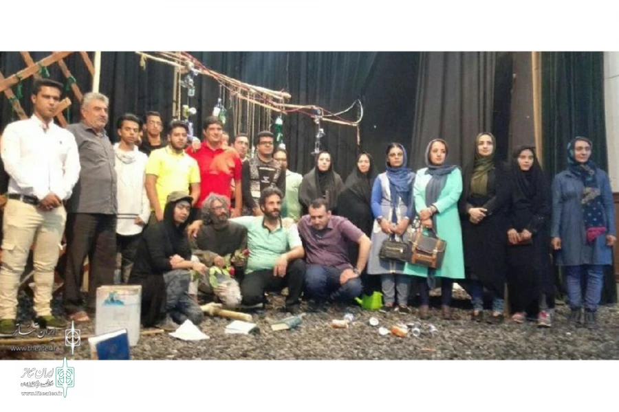هنرمندان ابرکوه برای جشنواره تئاتر استان آماده می شوند 2