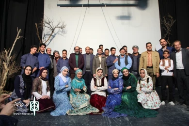 گزارش تصویری از اجرای نمایش «رسم عاشقی آب ها» در جشنواره فجر استانی - یزد