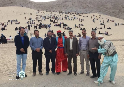 «نوروز و فیروز» حال و هوای مهریز را دگرگون کردند