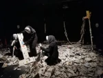 گزارش تصویری بازبینی نمایش عروسکی «رویای پرومته» در یزد