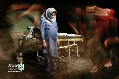 در آستانه جشنواره تئاتر استانی

«بیدارم کن آذر» برای جشنواره تئاتر  یزد آماده می شود
