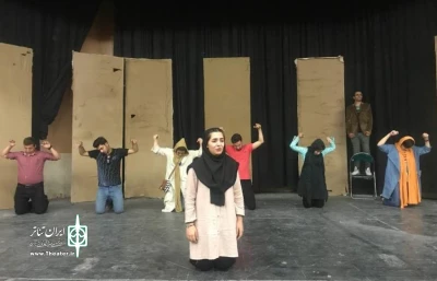 نمایش «کله پوک ها» در تالار هنر یزد، تمرین می شود