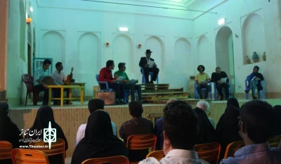 نمایش نامه ی«چهار صندوق» در اردکانِ یزد، خوانده شد