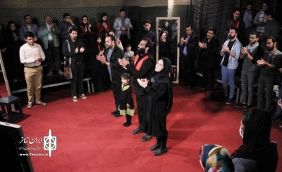 نمایش «آزاد راه» در یزد روی صحنه رفت
