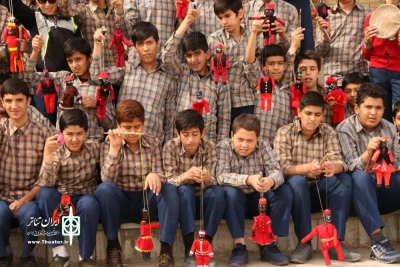 «خیمه شب بازی» همگانی در آموزشگاه های مهریز آغاز شد