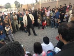 هنرمندان نمایش یزد در بم، نمایش خیابانی اجرا کردند 2