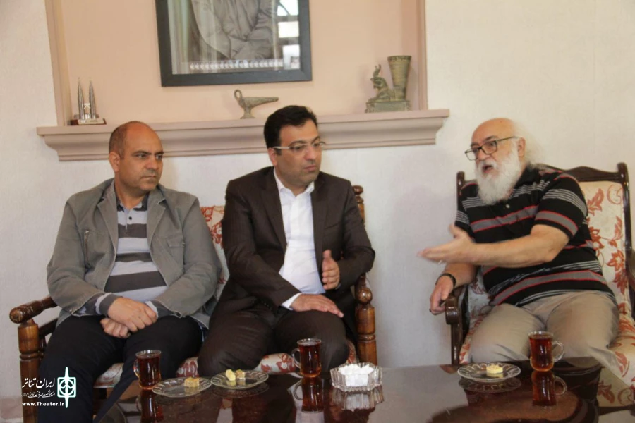 گزارش تصویری از دیدار مدیرکل فرهنگ و ارشاد یزد با پیشکسوتان تئاتر - 1