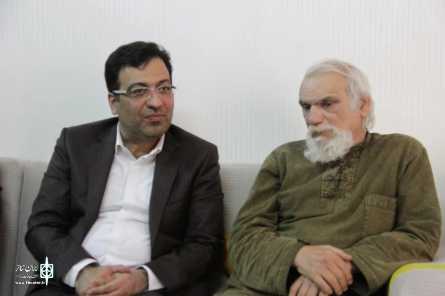گزارش تصویری از دیدار مدیرکل فرهنگ و ارشاد یزد با پیشکسوتان تئاتر - 1