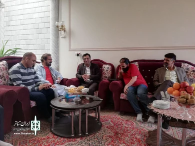 گزارش تصویری از دیدار مدیرکل فرهنگ و ارشاد یزد با پیشکسوتان تئاتر - 1