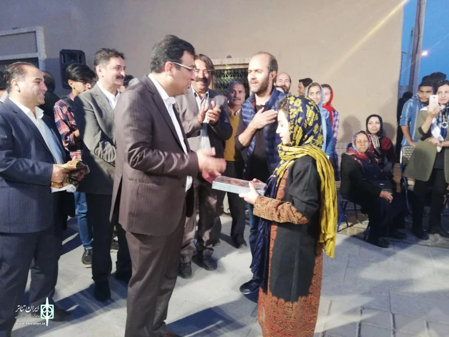 گزارش تصویری از جشن بزرگداشت روز جهانی تئاتر در محل "گذر فرهنگ و هنر" یزد