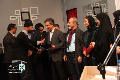 گزارش تصویری از آیین اختتامیه بیست و هشتمین جشنواره تئاتر استان یزد