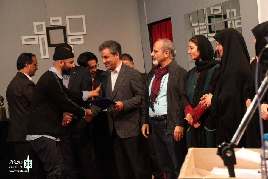 گزارش تصویری از آیین اختتامیه بیست و هشتمین جشنواره تئاتر استان یزد