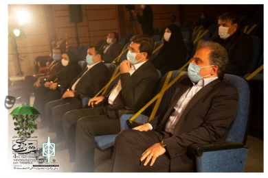 گزارش تصویری از آیین اختتامیه چهارمین جشنواره ملی تئاتر خیابانی چتر زندگی