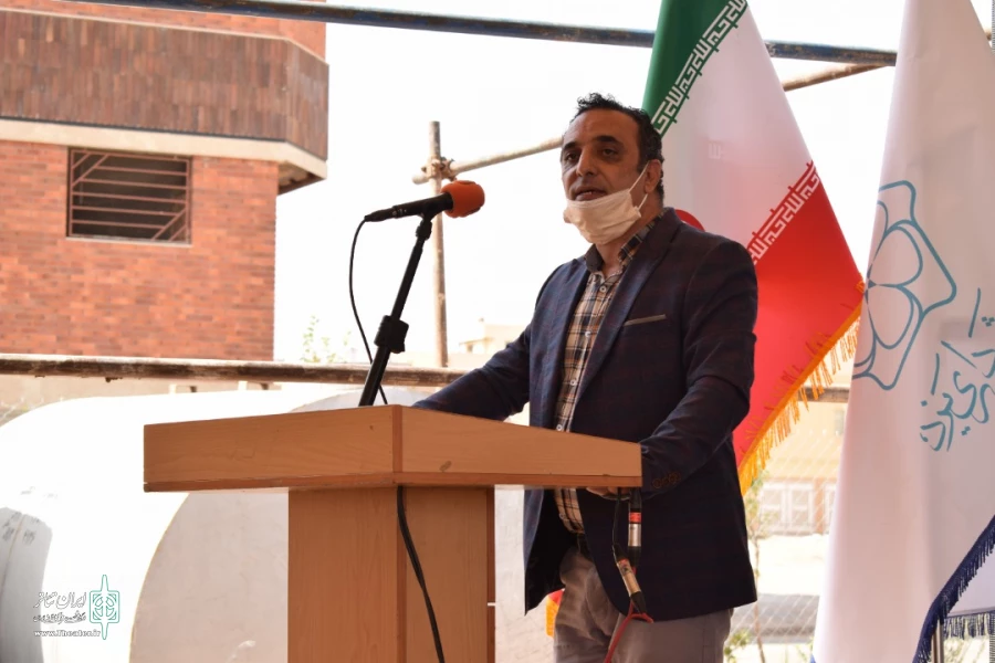 کلنگ ساخت "تماشاخانه بزرگ یزد" به زمین زده شد
 10
