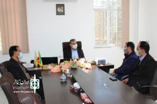 در دیدار رئیس اداره فرهنگ و ارشاد اسلامی و رئیس انجمن هنرهای نمایشی میبد با فرماندار جدید مطرح شد

ارتقای فرهنگ از اولویت های مهم فرمانداری