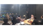جمعی از اعضای شورای نظارت بر نمایش و صدور پروانه نمایش میبد از تمرین نمایش 