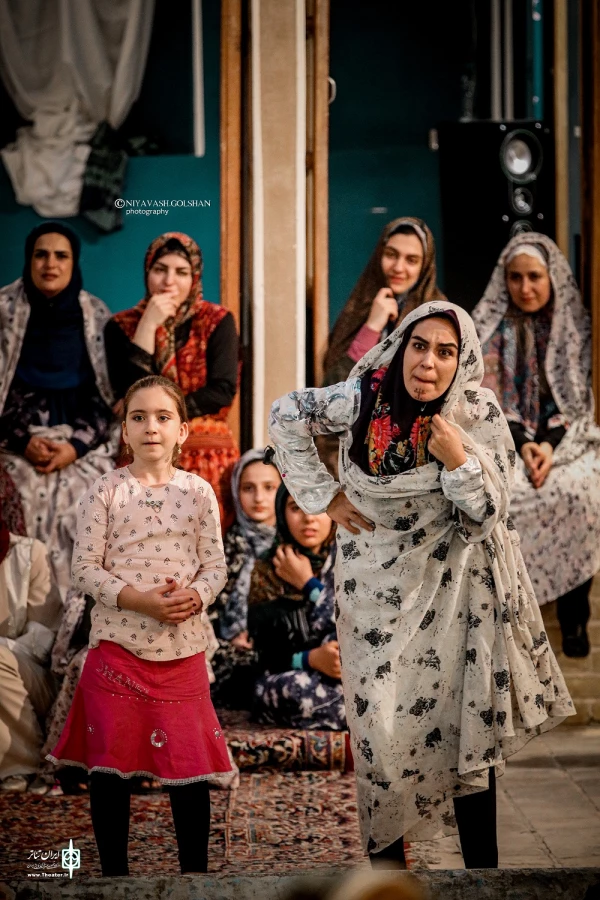 نمایش محیطی «عاروسی دختر حسن آقاست» به اجرا می‌رود 3