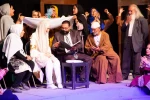 نمایش جدال با هنرنمایی سه نسل از تئاتر یزد به روی صحنه رفت.
 3