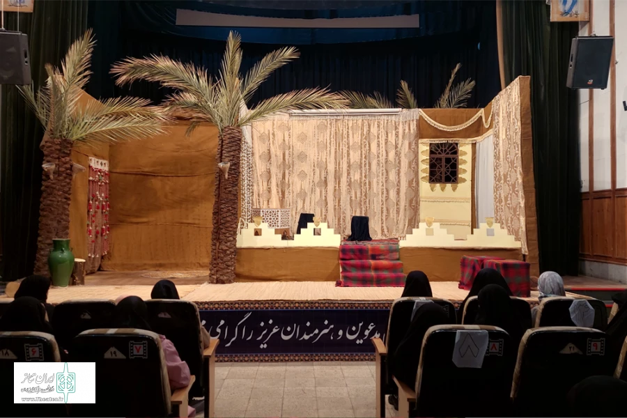 تئاتر «ام الریاحین» ، ویژه بانوان، در آمفی تئاتر اداره ارشاد ابرکوه برگزار شد 3