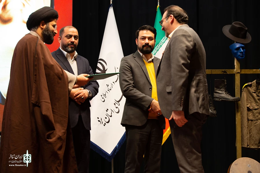 سومین جشنواره مونولوگ تین به ایستگاه پایانی رسید 11