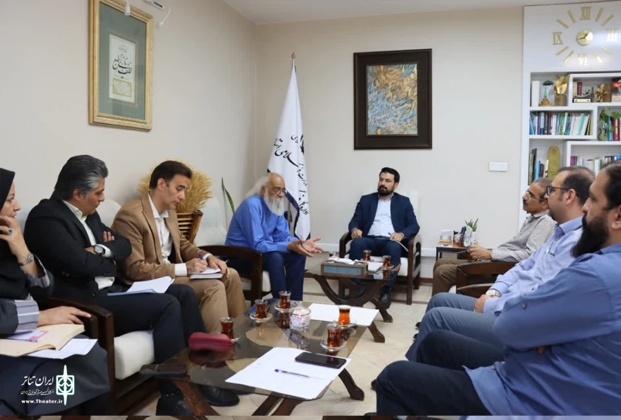 دبیر و دبیر اجرایی سی و چهارمین جشنواره تئاتر استانی یزد مشخص شدند. 2
